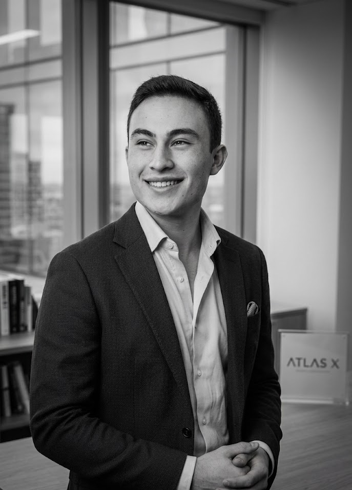 Carlos Amaya — Fundador AtlasX Tech